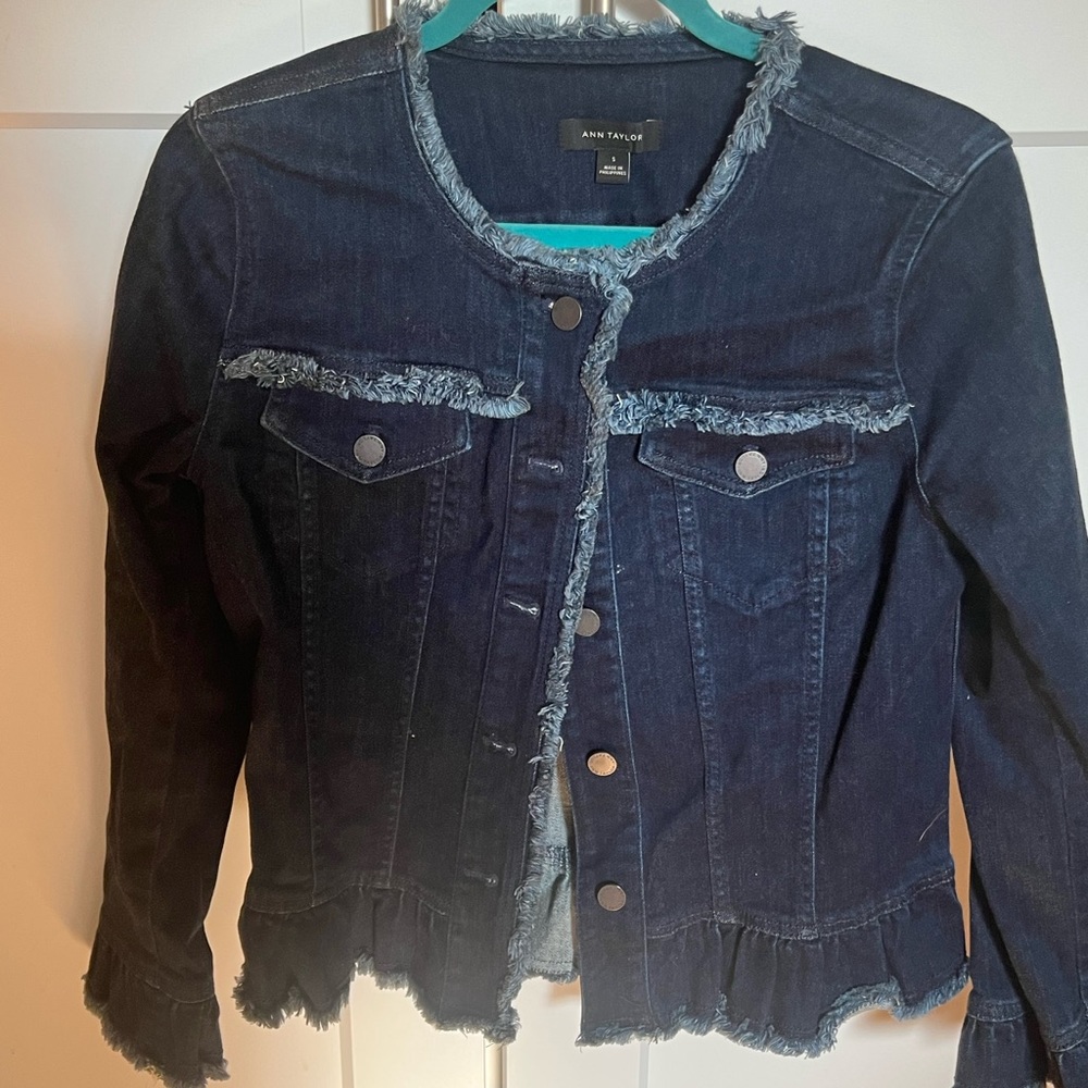Ann Taylor jean jacket cropped size S